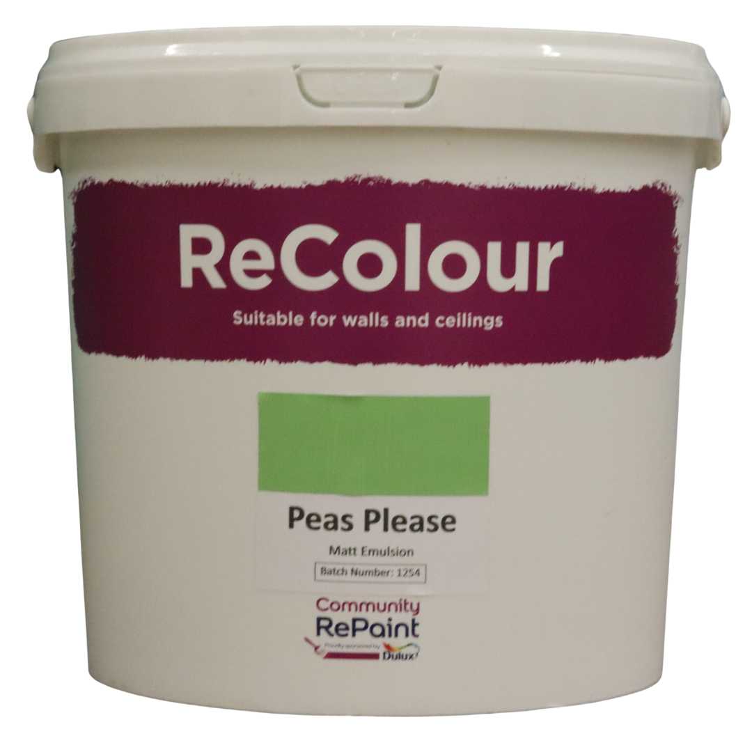 An image of a white 5L paint tub.